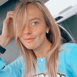 Meet your Posher, Mikayla